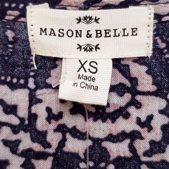 Mason & Belle Geo Print Keyhole Back Romper - Picture 2 of 10